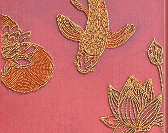 Perlenstickerei Kit auf Kunst Leinwand – Koi Goldener Fisch auf Rot DIY Perlen Wandkunst