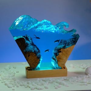 Custom Epoxy Resin Ocean, Sea turtle and divers epoxy resin lamp,  Resin Wood lamp, Free Diving, Unique Summer Gift, Gift for Ocean Lovers