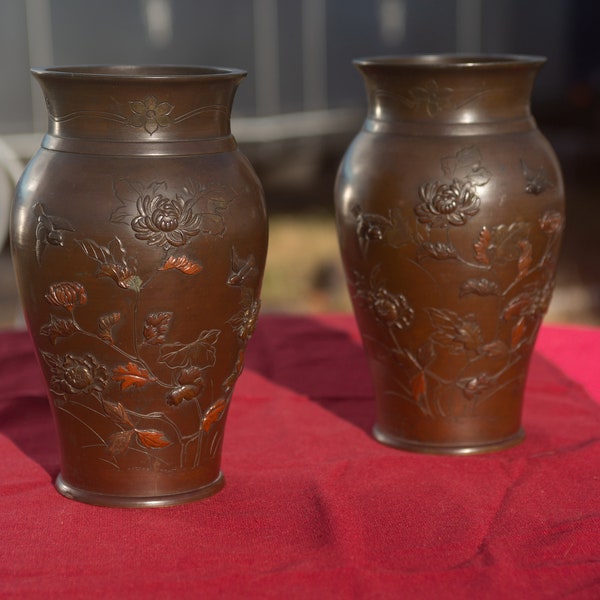 Paire de vases japonais en bronze période Meidji 1868/1912