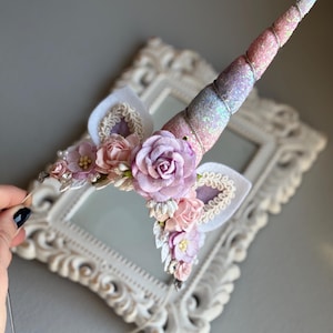 Regenbogen Einhorn Stirnband, Einhorn flieder, rosa, lila, Geburtstag Party, Fotorequisite, Geburtstagsgeschenk für Mädchen, pastellfarben