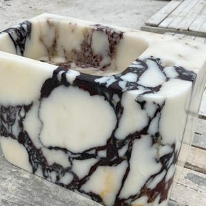 calacatta violet