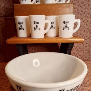 VTG Hazel-Atlas/McKee Tom & Jerry Black On Milk Glass Punch Bowl Set~8 Mugs~MCM