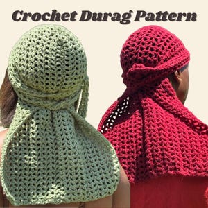 Peut inclure: Deux durags au crochet sont présentés, l'un vert clair et l'autre rouge foncé. Les durags sont fabriqués avec un motif en forme de filet et sont conçus pour couvrir la tête et le cou. Le texte "Crochet Durag Pattern" est visible en haut.