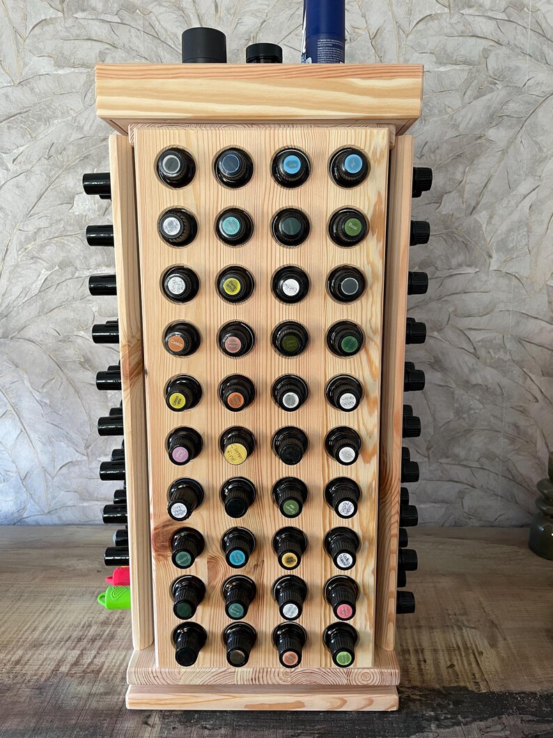 Wooden roundel (56 cm) for essential oils image 2