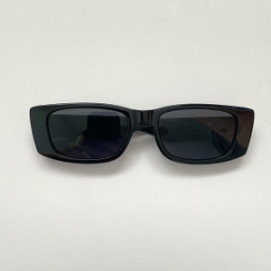 Square Small Cat Eye Black Sunglasses | Retro Rave Vintage Sunglasses | Classic Glasses for Men & Women | Unisex Y2K