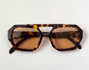 Gafas de sol de aviador aysimétricas cuadradas de gran tamaño RIVER / Lente azul o verde de concha de tortuga negra / Unisex para mujer masculina / Vehla /