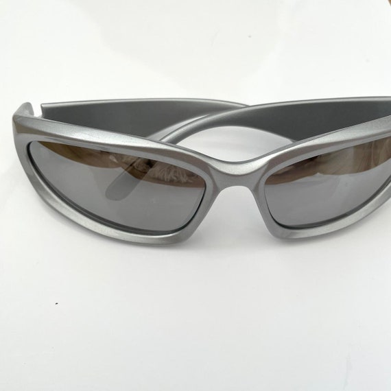 UV400 Glass Lens Sunglasses For Men And Women Vintage Sport Style