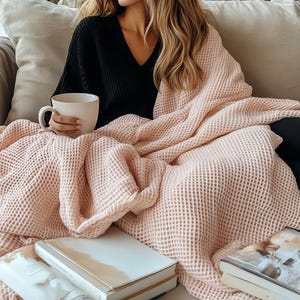 Waffle Throw Blanket,Soft and Breathable Cotton Throw,Waffle Bed throw,Waffle Travel Warm Blanket, Elegant Lightweight Waffle Cotton Blanket