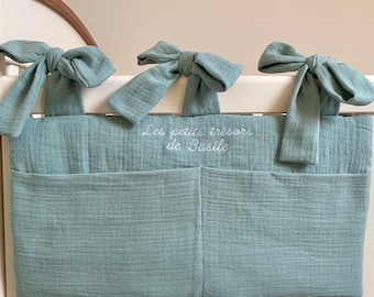 Pijama, peluche y organizador de cama personalizables (para planchar o bordar).