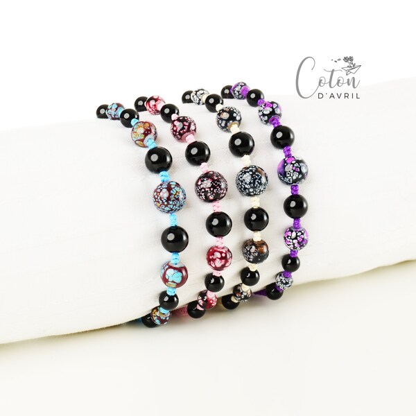 Bracelet perles de verres motif floral colorées coton ciré ajustable Lilas
