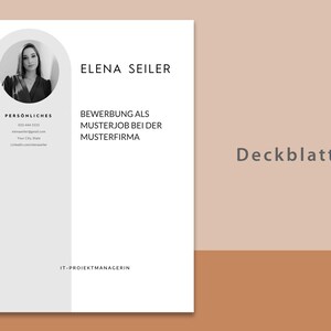 May include: Black and white cover letter template with the title "Elena Seiler" and the text "Bewerbung als Musterjob bei der Musterfirma" and "IT-Projektmanagerin".