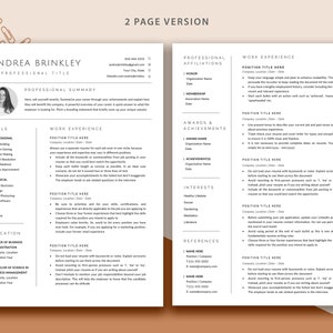 Może przedstawiać: Dwustronny szablon CV o profesjonalnym wyglądzie. CV zawiera sekcje dotyczące umiejętności, doświadczenia zawodowego, wykształcenia, nagr&oacute;d i osiągnięć, zainteresowań i referencji. Szablon CV został zaprojektowany, aby pom&oacute;c osobom poszukującym pracy w stworzeniu profesjonalnego i skutecznego CV.