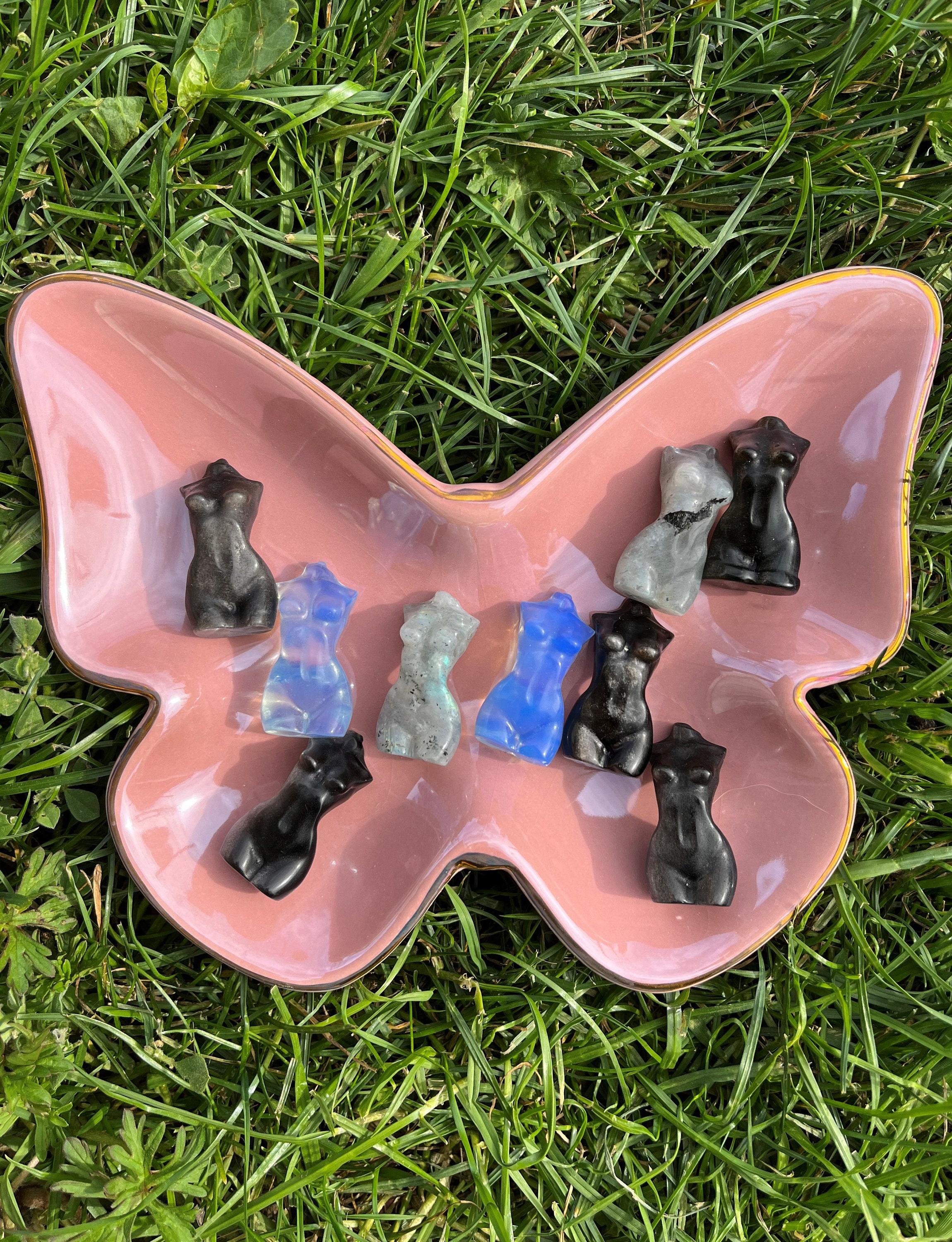 Mini Corps de Femme en Cristaux | Cristaux, Minéraux, Pierre Naturelle, Lithothérapie, Sculptée, Bie