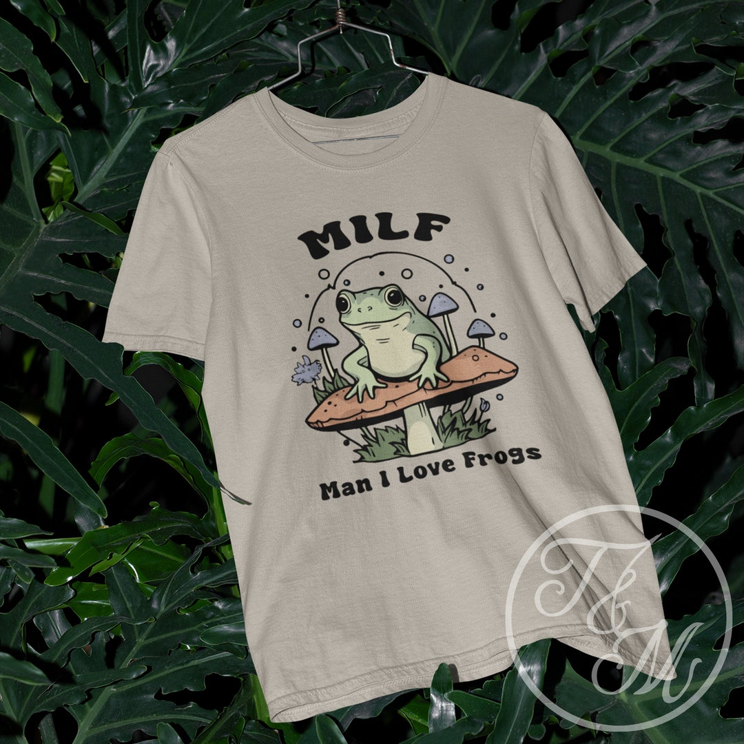 Man I Love Frogs Cute Frog Graphic Design on Unisex Heavy Cotton Shirt — free download