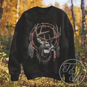 Vintage Style Whitetail Deer Graphic Design on Heavy Blend Crewneck Sweatshirt, Deer Sweater, Dreamcatcher Shirt, Cottagecore Design