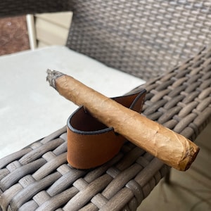 Cigar/Pipe Holder