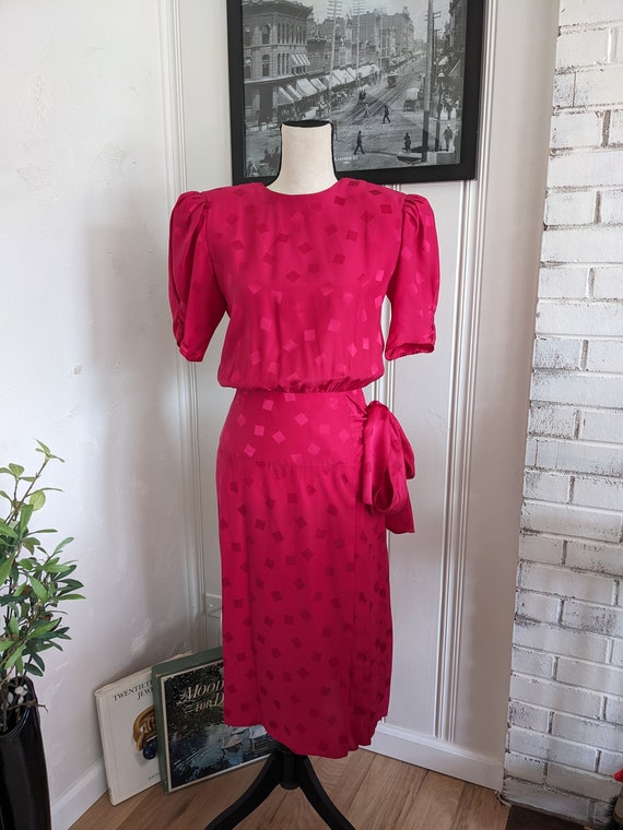 Vintage 100% Silk Hot Pink Maggy London Party Dres