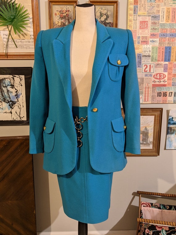Vintage Custom Designer Skirt Suit 3 Piece Set Chanel Buttons 