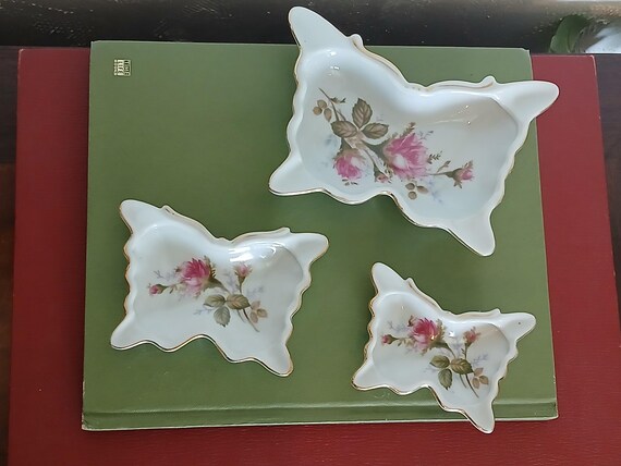 Set of 3 Vintage Porcelain Butterfly Nesting Ring Dishes