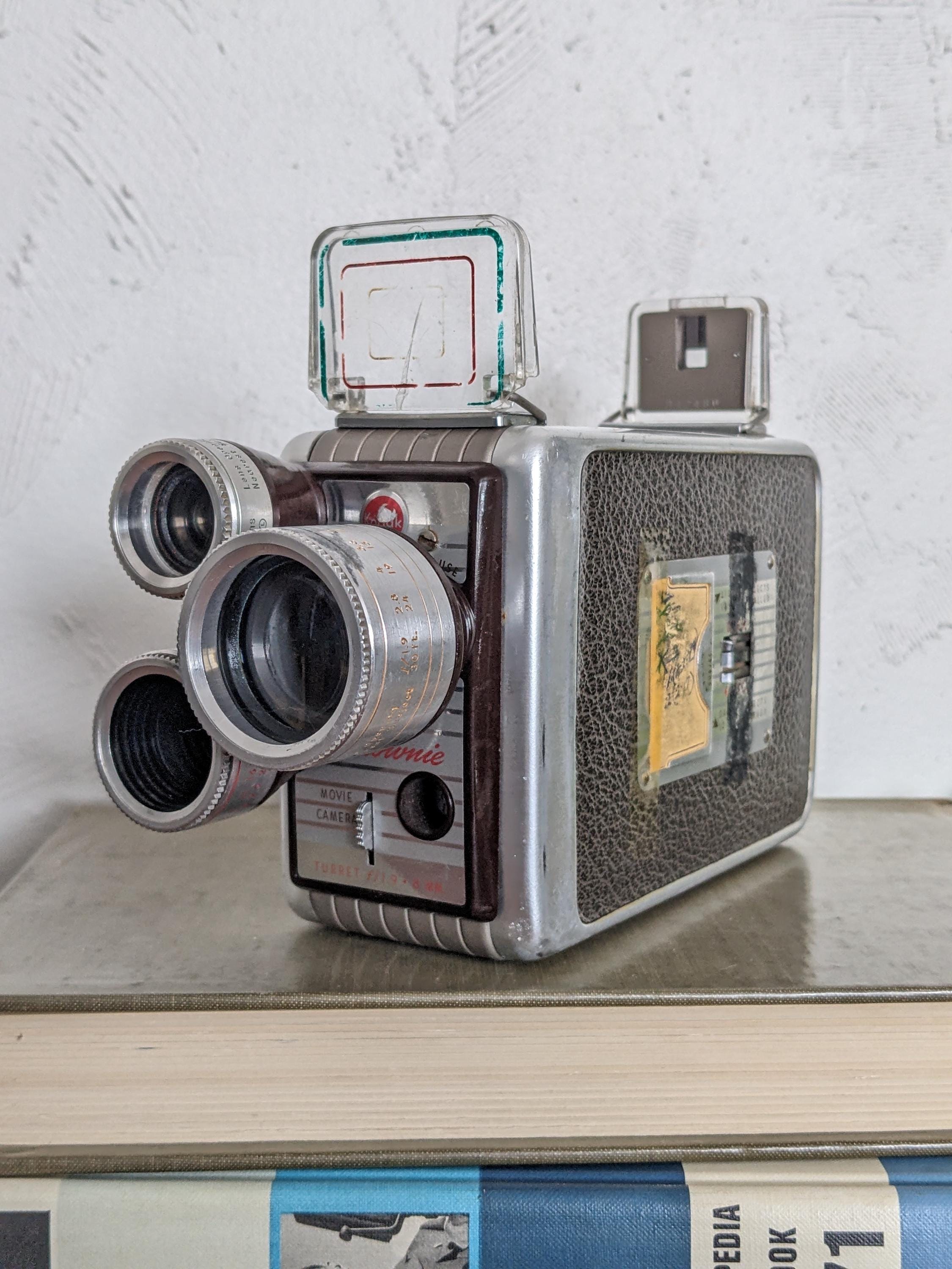 BRAUN コンパクトフィルムカメラ f2.8 45mmドイツ製 とある日のカメラのある暮らし #01｜Hayashi | ShaSha