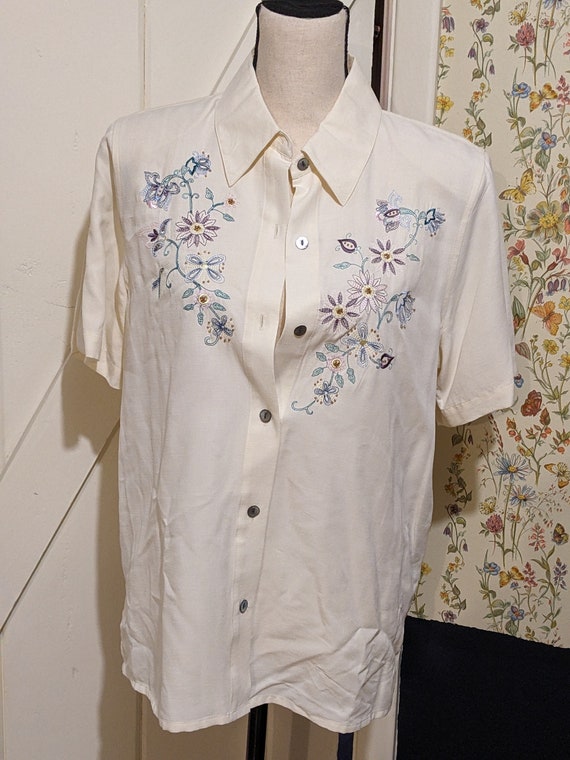 Vintage Cream Flower Embroidered Button Up Shirt - image 3