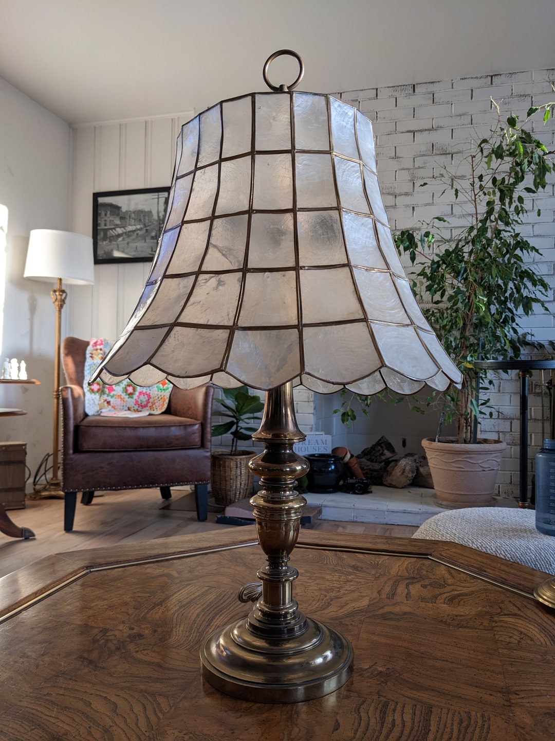 Stunning Vintage Capiz Shell Brass Lamp Etsy