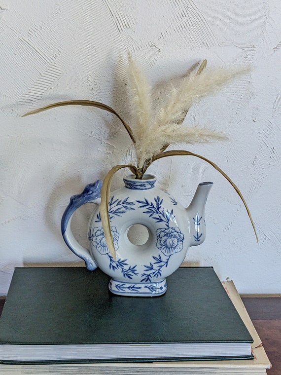 ヴィンテージ中国製青と白のドーナツティーポット花瓶 - Etsy 日本