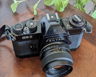 Vintage Honeywell Asahi Pentax ES II 35mm With Lense and Original