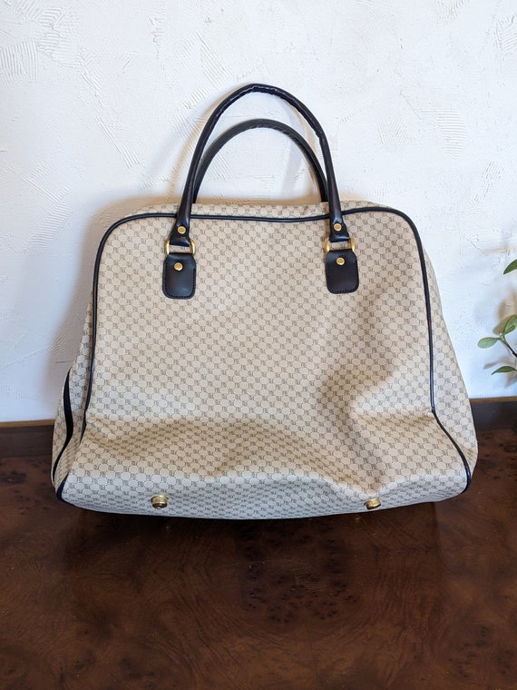 Cream Navy Vintage Luggage Embroidery Bag Gem