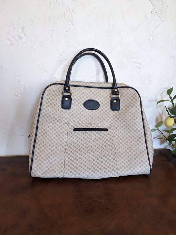 Cream Navy Vintage Luggage Embroidery Bag Gem