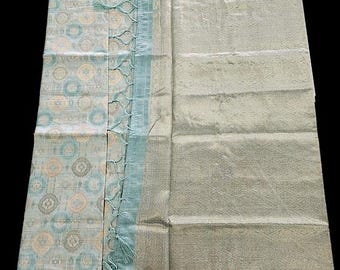 Elegante sari de seda con estampado Ikat