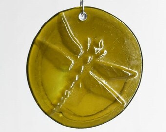 Dragonfly Suncatcher from an Upcycled Bottle