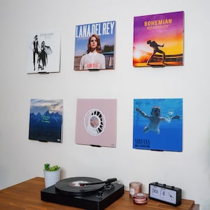 Smukły uchwyt na płyty winylowe do montażu na ścianie