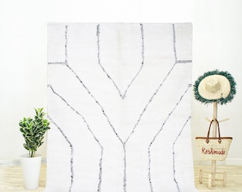 Handwoven White Moroccan Wool Rug | Geometric Berber Design