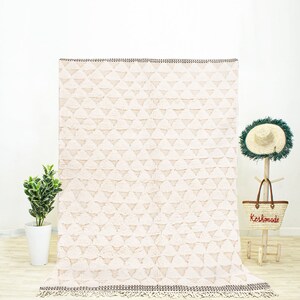 Moroccan Rug, Pink Beni Ourain Rug, Natural Wool Rug, Textured Area Rug, Moroccan Shag Rug for Living Room