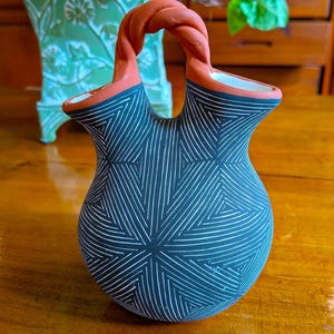 Vintage Signed 6” Laguna Pueblo Eye Dazzler Pottery Wedding Vase