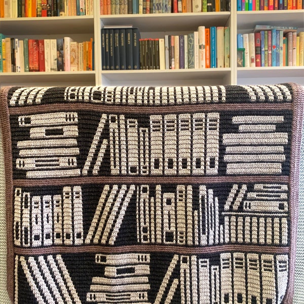 Mosaik-Bücherregal