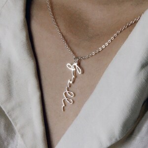 Collar con nombre personalizado / Collar con nombre delicado / Joyería con nombre personalizada / Joyería a medida / Collar con nombre y letra / Collar con nombre