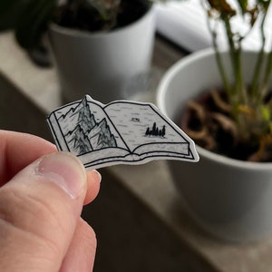 Adesivi per libri in miniatura – Avventura Montagne e Mare | Adesivo da escursionismo impermeabile e antigraffio | Adesivi naturali per amanti e lettori del campeggio