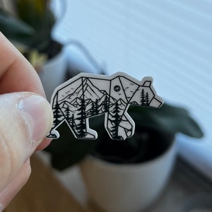 Geometrischer Bär Sticker - Tier Aufkleber, Outdoor Design, minimalistisches Wildlife Motiv
