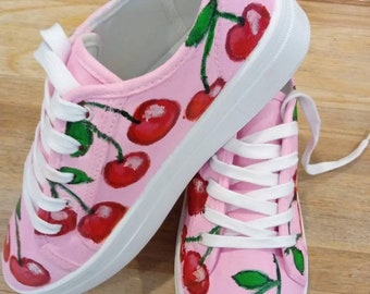 Zapatillas bebes cereza pintadas a mano