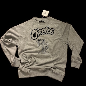 Crewneck pocket Cheetos sweatshirt