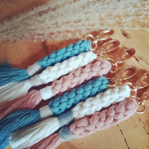 Macrame keychain/ Macrame keycharm/ Boho Purse and Backpack accessory/Macrame accessories