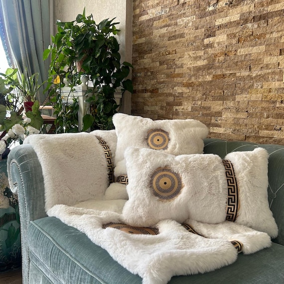Luxury White Faux Fur Throw and Pillow Set: Soft, Stylish Home Decor