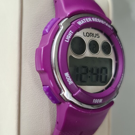 Ladies Vintage LORUS by Seiko Digital Alarm Chronograph Quartz