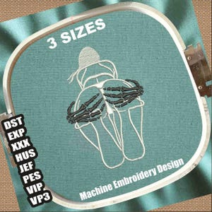 Könnte beinhalten: Maschinenstickdesign mit einer weißen Umrandung einer Person mit skelettartigen Händen, die ihre Augen bedecken. Das Design befindet sich auf einem türkisfarbenen Stoff mit dem Text "3 SIZES" und "Machine Embroidery Design" in Schwarz.