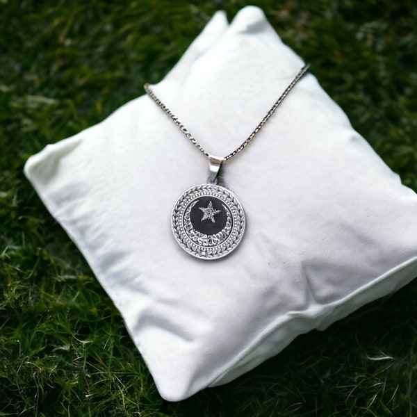Tawhid Pendant, Crescent and Star Necklace, Islamic Silver Medal, Shahada Kelima-i Tawhid Jewelry, Muslim Gift Idea, Islamic Locket