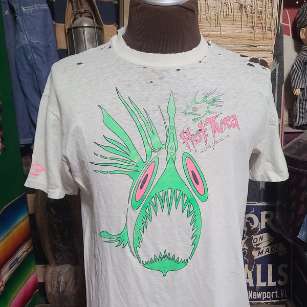 Vintage 1980s Hot Tuna Australia Surf neon vibrant graphic soft cotton distressed tee t shirt 40 M