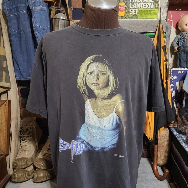 Vintage 1998 Buffy the Vampire Slayer Sarah Soft Faded 100% cotton tv show movie promo 90s tee t shirt 48 XL