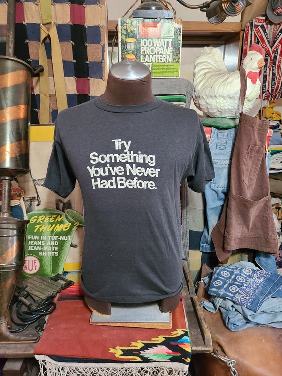 vintage 80s seagrams wine Gem